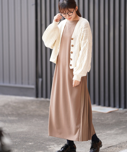 rps（アールピーエス）の「ケーブルニットショートカーディガン（カーディガン/ボレロ・レディース・アイボリー/モカ/グレイッシュベージュ・M）」の8枚目の写真