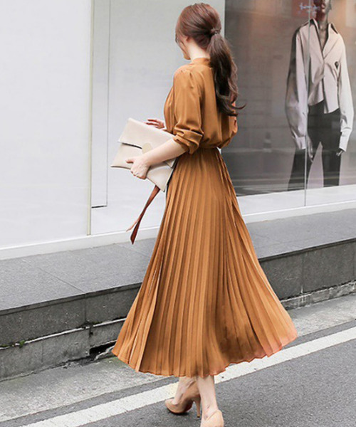 Girly Doll（ガーリードール）の「ウエストリボン プリーツワンピース（ワンピース・レディース・ブラック/グレー/ネイビー/キャメル/ベージュ/モカ・M/L）」の9枚目の写真