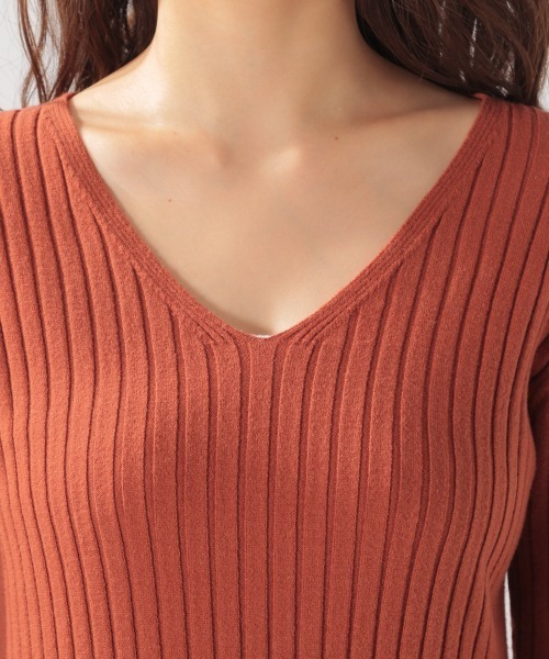 BAYFLOW（ベイフロー）の「ニットフレアワンピース（ワンピース・レディース・ブラウン/アイボリー・SMALL/MEDIUM）」の13枚目の写真