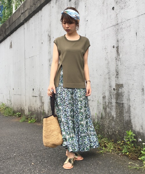JETSET SOLO PLUS （ジェットセットソロプラス）の「サイドスリットデザインニット（ニット/セーター・レディース・ブラック/オフホワイト/カーキ/ピンク・FREE）」の6枚目の写真