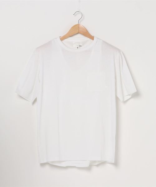 INNOCENT(イノセント)の「ポケット付きT+タンクトップアンサンブル(Tシャツ/カットソー・レディース・ホワイト/ブラック/ブラウン/キャメル・MEDIUM/LARGE)」の1枚目の写真