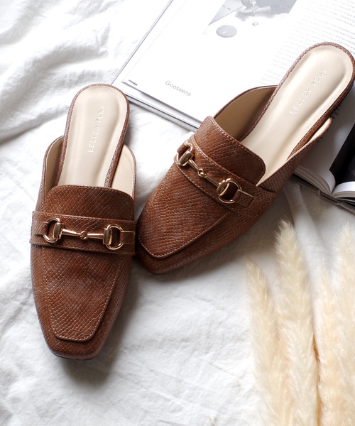 AmiAmi（アミアミ）の「ビット付きローファーミュール（サンダル・レディース・ブラック/ブラウン/キャメル/アイボリー/パイソン/ホワイト系その他/ライトブラウン/カーキ/ブラック系その他/ダークブラウン・L/LL/M/S）」の9枚目の写真