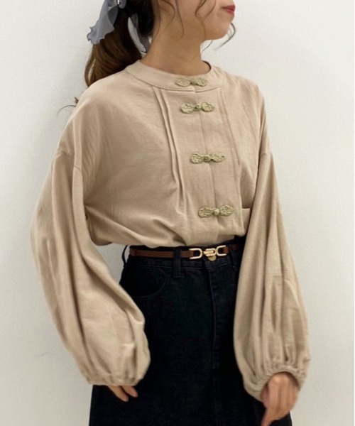 apres jour（アプレジュール）の「チャイナシャツ【ZOZOTOWN限定アイテム】（シャツ/ブラウス・レディース・ブルー系その他/アイボリー/ベージュ・フリー）」の2枚目の写真