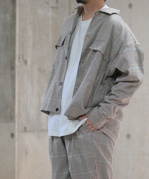 JOHN'S CLOSET(ジョンズクローゼット)の「【i】チェック柄カバーオール ジャケット(カバーオール・メンズ・ベージュ/ブラック・LARGE/MEDIUM/X-LARGE)」の2枚目の写真
