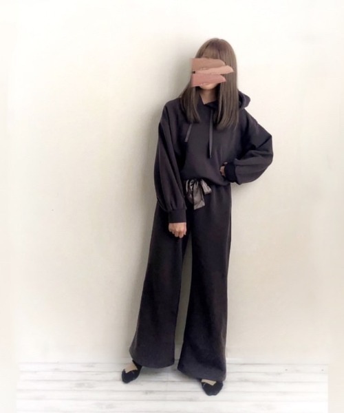 Mysa&Liina（ミーサリーナ）の「パーカールームウエアセットアップ（ルームウェア/パジャマ・レディース・ブラック/ベージュ/ブラウン/オフホワイト/サックスブルー/ピンクベージュ・M/L）」の13枚目の写真