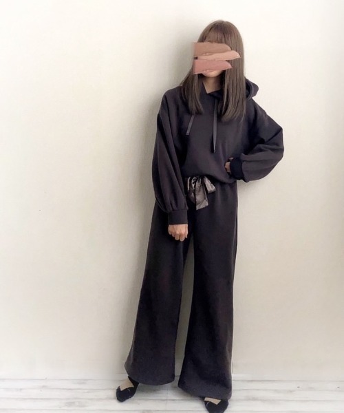 Mysa&Liina（ミーサリーナ）の「パーカールームウエアセットアップ（ルームウェア/パジャマ・レディース・ブラック/ベージュ/ブラウン/オフホワイト/サックスブルー/ピンクベージュ・M/L）」の15枚目の写真