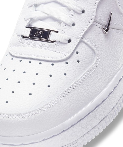 NIKE(ナイキ)の「WMNS AIR FORCE 1 '07 LX CT1990-100(スニーカー・レディース・ホワイト系その他・23.5cm/24.5cm/25.5cm/26.0cm/22.0cm/22.5cm/25.0cm/24.0cm/23.0cm/26.5cm/27.0cm/27.5cm/28.0cm/28.5cm/29.0cm)」の7枚目の写真