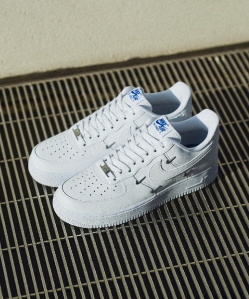 NIKE(ナイキ)の「WMNS AIR FORCE 1 '07 LX CT1990-100(スニーカー・レディース・ホワイト系その他・23.5cm/24.5cm/25.5cm/26.0cm/22.0cm/22.5cm/25.0cm/24.0cm/23.0cm/26.5cm/27.0cm/27.5cm/28.0cm/28.5cm/29.0cm)」の10枚目の写真