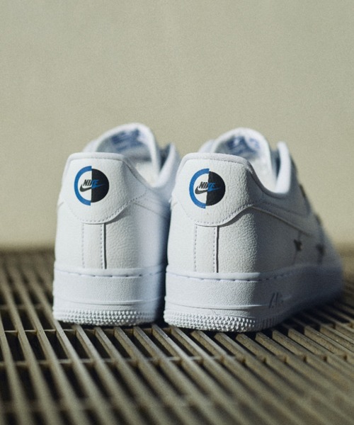 NIKE(ナイキ)の「WMNS AIR FORCE 1 '07 LX CT1990-100(スニーカー・レディース・ホワイト系その他・23.5cm/24.5cm/25.5cm/26.0cm/22.0cm/22.5cm/25.0cm/24.0cm/23.0cm/26.5cm/27.0cm/27.5cm/28.0cm/28.5cm/29.0cm)」の13枚目の写真