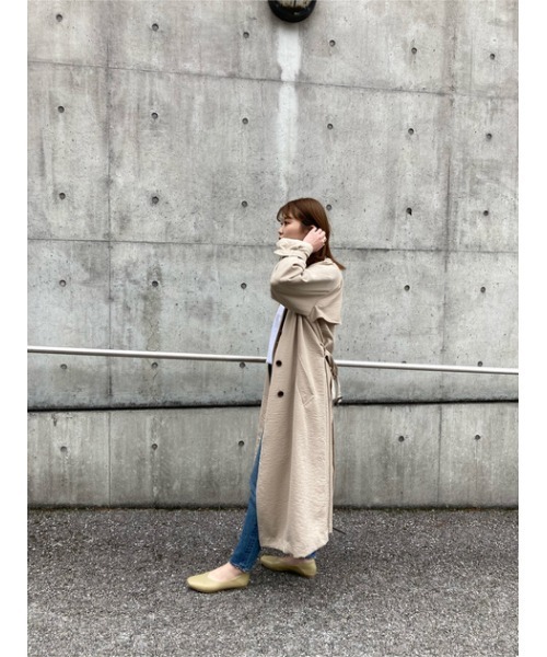 AZUL by moussy（アズールバイマウジー）の「SINGLE FLAP TRENCH COAT/シングルフラップトレンチコート（トレンチコート・レディース・ライトベージュ/ライトカーキ/ライトグリーン・MEDIUM/SMALL）」の16枚目の写真