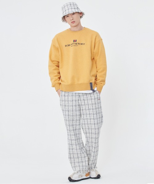 ROMANTIC CROWN(ロマンティッククラウン)の「【ROMANTIC CROWN】INTERVAL LOGO SWEAT SHIRT / ロマンティッククラウン インターバル ロゴ スウェットシャツ(スウェット・メンズ・アイボリー/ネイビー/ライトパープル/イエロー/ブラック・LARGE/X-LARGE/MEDIUM/SMALL)」の13枚目の写真