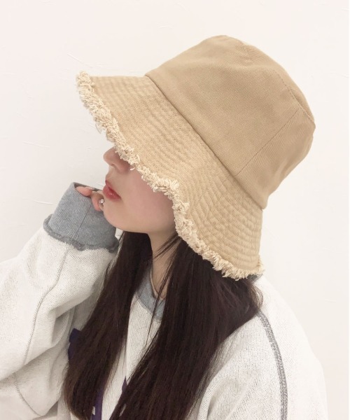 PairPair（ペアペア）の「フリンジバケハ（ハット・レディース・ライトグレー/ブラック/ベージュ/アイボリー・FREE）」の4枚目の写真