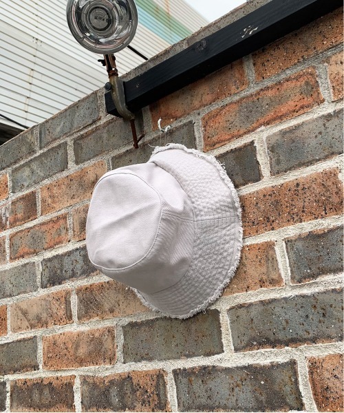 PairPair（ペアペア）の「フリンジバケハ（ハット・レディース・ライトグレー/ブラック/ベージュ/アイボリー・FREE）」の7枚目の写真