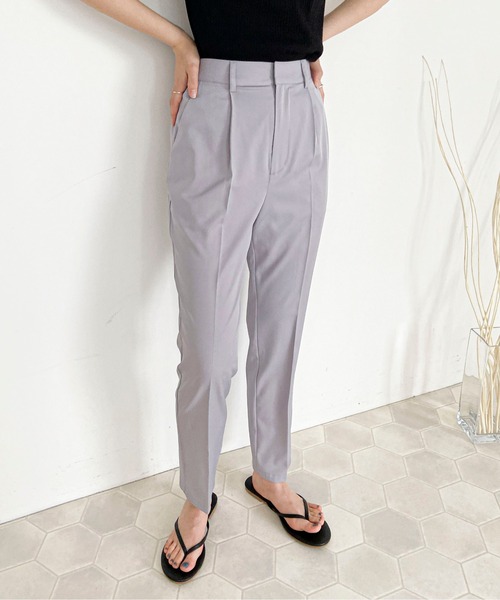 EPIMI E'PIMMY（エピミエピミー）の「センタープレステーパードスラックスパンツ（スラックス・レディース・ブラック/ダークグリーン/オレンジ/レモンイエロー/グレー系その他/グレイッシュブルー・MEDIUM）」の15枚目の写真