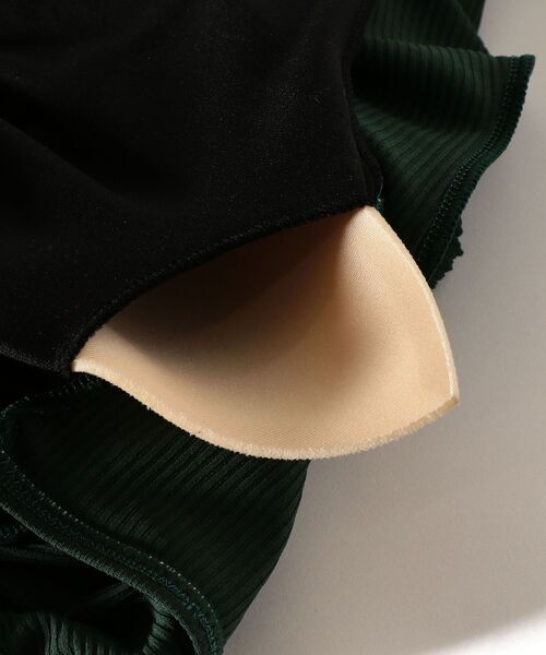 SHIPS(シップス)の「Wai+:ボディスーツSWIM WEAR◇(水着・レディース・ブラック/グリーン・SMALL/MEDIUM)」の11枚目の写真