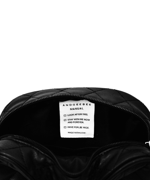 ANDGEEBEE（アンジービー）の「キルティングショルダーバッグ（ショルダーバッグ・レディース・アイボリー/ブラック・FREE）」の6枚目の写真