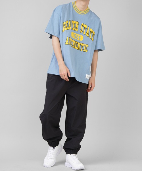 SPINNS（スピンズ）の「【ゆるシルエット】リブラインカレッジロゴ半袖Tシャツ（Tシャツ/カットソー・メンズ・ホワイト/ダークグリーン/ネイビー/イエロー/ダークブルー/ワイン・ONESIZE）」の12枚目の写真