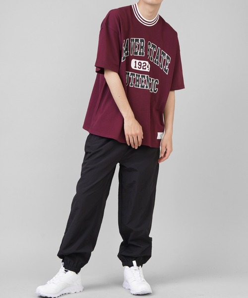 SPINNS（スピンズ）の「【ゆるシルエット】リブラインカレッジロゴ半袖Tシャツ（Tシャツ/カットソー・メンズ・ホワイト/ダークグリーン/ネイビー/イエロー/ダークブルー/ワイン・ONESIZE）」の14枚目の写真