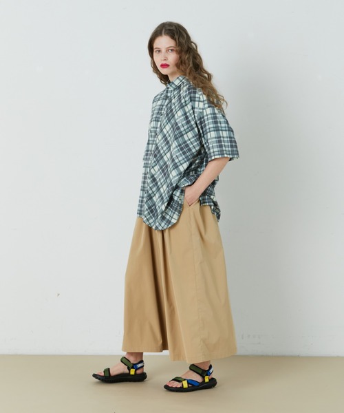 FRAPBOIS（フラボア）の「ルピーサロペ（サロペット/オーバーオール・レディース・ベージュ/グレイッシュベージュ・1/0）」の21枚目の写真