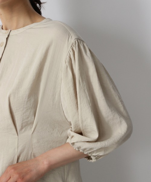 LOWRYS FARM（ローリーズファーム）の「タックボリュームワンピースＳＳ　949025（ワンピース・レディース・チャコールグレー/パープル/アイボリー・FREE）」の9枚目の写真