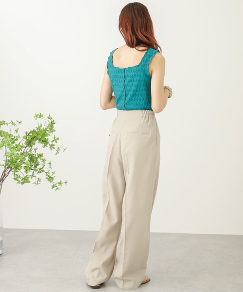 SENSE OF PLACE by URBAN RESEARCH（センスオブプレイスバイアーバンリサーチ）の「メローキリカエスクエアネックタンクトップ（タンクトップ・レディース・ブラック/グリーン/アイボリー・ONE）」の8枚目の写真