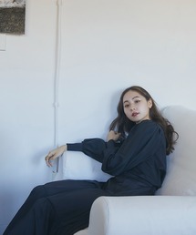 Volume sleeve blouse