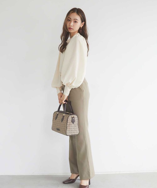 RANDEBOO（ランデブー）の「Volume sleeve blouse（シャツ/ブラウス・レディース・ブラック/ピンク/アイボリー・FREE）」の5枚目の写真