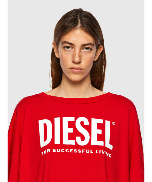 DIESEL（ディーゼル）の「レディース サステナブル ドレス ワンピース DIESEL ロゴ ビッグシルエット（ワンピース・レディース・グレー/レッド・SMALL/X-SMALL/XX-SMALL）」の8枚目の写真