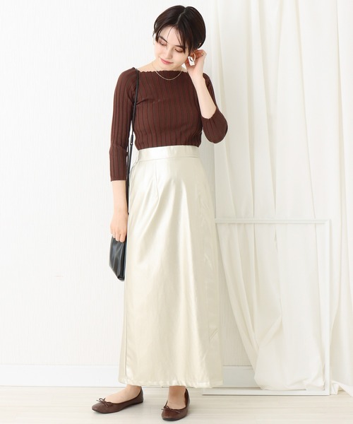 libelle more(リベル モア)の「フェイクレザー ナロースカート(スカート・レディース・アイボリー/ブラック/モカ/グリーン系その他/ゴールド・M/L)」の16枚目の写真