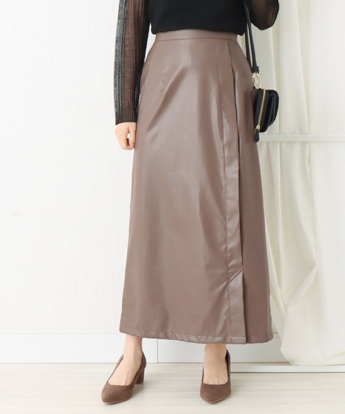 libelle more(リベル モア)の「フェイクレザー ナロースカート(スカート・レディース・アイボリー/ブラック/モカ/グリーン系その他/ゴールド・M/L)」の10枚目の写真