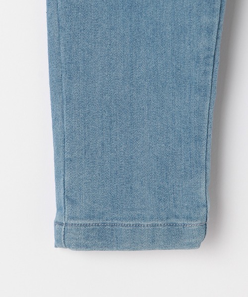 b・ROOM（ビールーム）の「フリルつきスキニーデニムストレッチパンツ【PTPR】（デニムパンツ・キッズ・サックスブルー・100cm/110cm/120cm/130cm/140cm）」の5枚目の写真