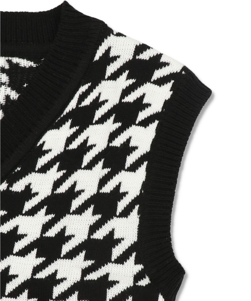 SPINNS（スピンズ）の「千鳥柄 Vネック アクリルニットベスト（ベスト・レディース・ブラック・ONESIZE）」の11枚目の写真