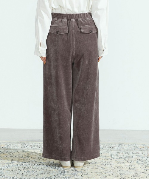 ONIGIRI（オニギリ）の「コーデュロイ　ワイドパンツ（その他パンツ・レディース・ブラウン/アイボリー・SMALL/MEDIUM/LARGE）」の12枚目の写真