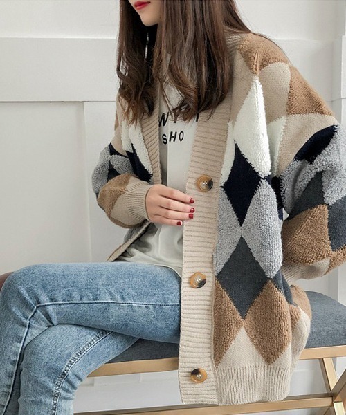 Chaco closet（チャコ クローゼット）の「ビッグシルエットアーガイル柄ルーズカーディガン（カーディガン/ボレロ・レディース・ネイビー/レッド/アイボリー・FREE）」の10枚目の写真