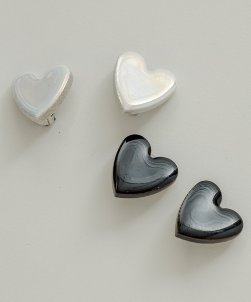 mystic(ミスティック)の「Lara ポップハートイヤリング(イヤリング・レディース・ホワイト/ブラック・ONE SIZE)」の9枚目の写真