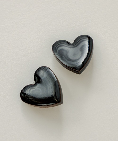 mystic(ミスティック)の「Lara ポップハートイヤリング(イヤリング・レディース・ホワイト/ブラック・ONE SIZE)」の11枚目の写真