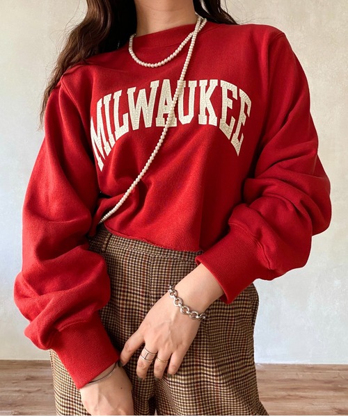 CPCM(シーピーシーエム)の「WEB限定/クロップド丈カレッジロゴスウェット(Tシャツ/カットソー・レディース・グリーン/グレー/ネイビー/グレイッシュベージュ/レッド/チャコールグレー・FREE)」の6枚目の写真