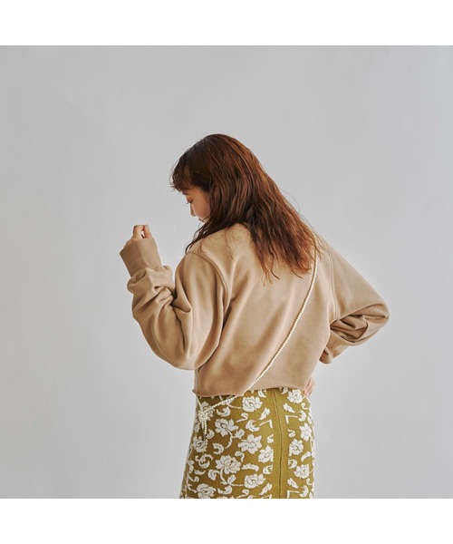 CPCM(シーピーシーエム)の「WEB限定/クロップド丈カレッジロゴスウェット(Tシャツ/カットソー・レディース・グリーン/グレー/ネイビー/グレイッシュベージュ/レッド/チャコールグレー・FREE)」の14枚目の写真