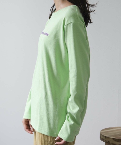 Ocean Pacific(オーシャンパシフィック)の「【OP:オーピー】レディース オーバーシルエット フロッキー加工プリント ロングTシャツ(Tシャツ/カットソー・レディース・ホワイト/グリーン/サンドベージュ/チャコール・MEDIUM/LARGE/X-LARGE)」の7枚目の写真