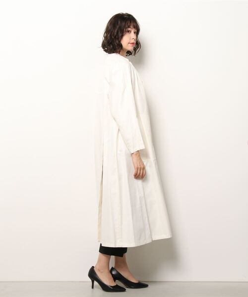 SETTO(セット)の「YEAR COAT:レディースコート(ノーカラーコート・レディース・ベージュ/アイボリー・FREE)」の5枚目の写真