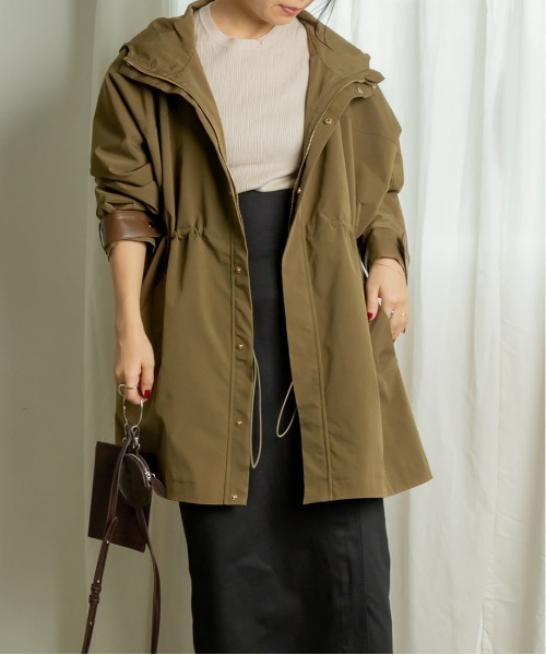 RANDA（ランダ）の「オーバーサイズマウンテンパーカー（マウンテンパーカー・レディース・ベージュ/カーキ/アイボリー・FREE）」の12枚目の写真