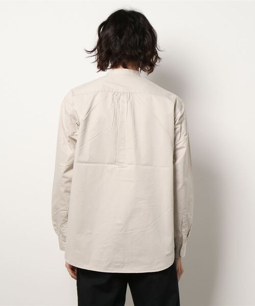 CRAFT STANDARD BOUTIQUE（クラフトスタンダードブティック）の「バイオバンドカラーシャツ　＊（シャツ/ブラウス・メンズ・チャコールグレー/ベージュ/グリーン/アイボリー・LL/M/L）」の7枚目の写真