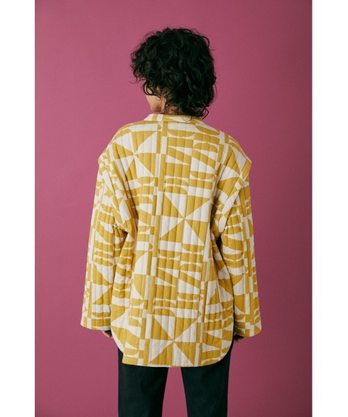 BLACK BY MOUSSY(ブラックバイマウジー)の「pattern quilting jacket(パターンキルティングジャケット)(テーラードジャケット・レディース・ベージュ系その他・FREE)」の12枚目の写真
