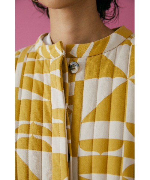 BLACK BY MOUSSY(ブラックバイマウジー)の「pattern quilting jacket(パターンキルティングジャケット)(テーラードジャケット・レディース・ベージュ系その他・FREE)」の17枚目の写真