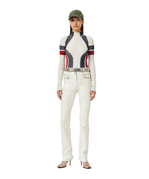 DIESEL(ディーゼル)の「レディース ハイネック セーター ニット スリムフィット(ニット/セーター・レディース・ホワイト/ブルー・SMALL/MEDIUM/LARGE/X-LARGE)」の6枚目の写真