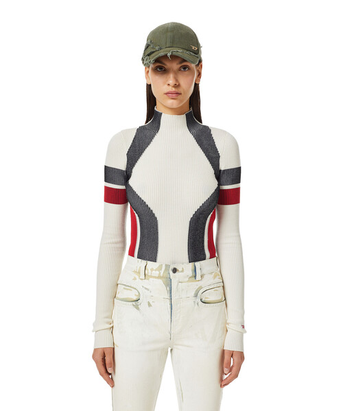 DIESEL(ディーゼル)の「レディース ハイネック セーター ニット スリムフィット(ニット/セーター・レディース・ホワイト/ブルー・SMALL/MEDIUM/LARGE/X-LARGE)」の19枚目の写真