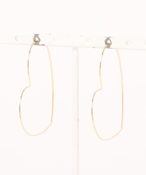 ADAM ET ROPE'(アダムエロペ)の「【LES BIJOUX】ラインハートピアス(ピアス(両耳用)・レディース・ゴールド/シルバー・FREE)」の10枚目の写真