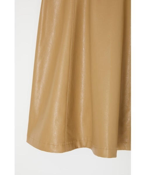 MOUSSY（マウジー）の「F／LEATHER MINI A LINE スカート（スカート・レディース・ベージュ/ブラック・1/2）」の10枚目の写真