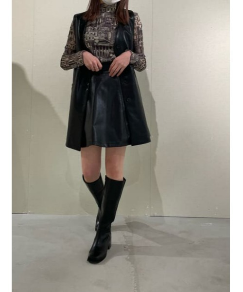 MOUSSY（マウジー）の「F／LEATHER MINI A LINE スカート（スカート・レディース・ベージュ/ブラック・1/2）」の17枚目の写真