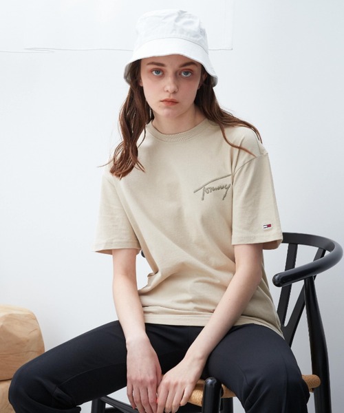tommy jeans（トミー ジーンズ）の「シグネチャーロゴTシャツ（T